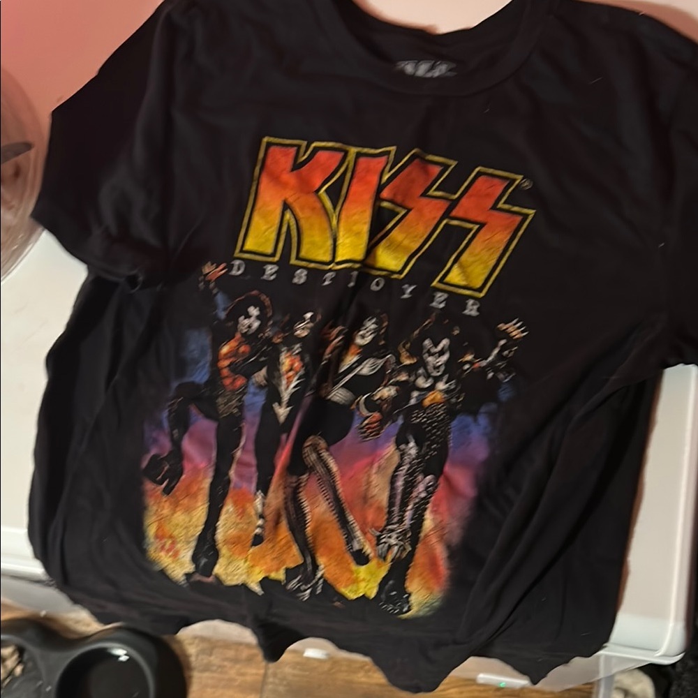 Kiss Black Short Sleeve Tee with Bold Band Graphic
